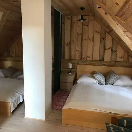 Manka Kisroenkhaz Шале