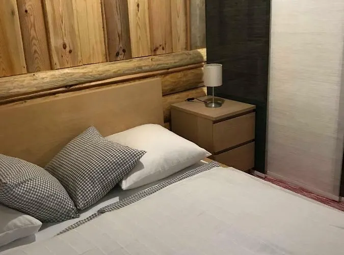 Manka Kisroenkhaz Chalet Ispánk